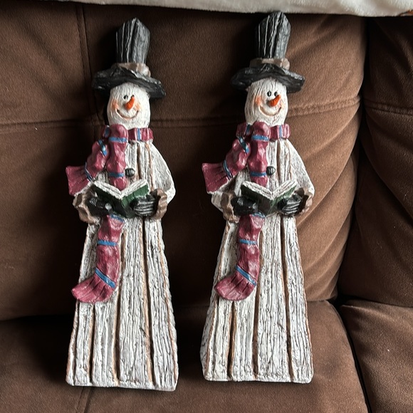 Bean bag cloth vintage Santa & two wooden caroling snowmen!!⛄️ 🎅🏻 - Picture 3 of 9